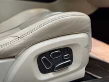 Jaguar XJ d V6 Portfolio 