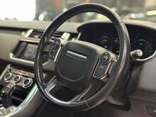 Land Rover Range Rover Sport SD V6 HSE 