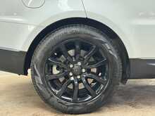 Land Rover Range Rover Sport SD V6 HSE 