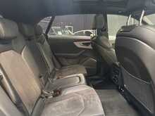 Audi Q8 TDI V6 S line 