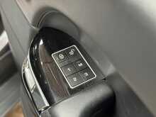 Land Rover Range Rover SD V8 Autobiography 