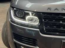 Land Rover Range Rover SD V8 Autobiography 