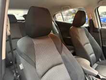 Mazda Mazda3 SKYACTIV-G SE 