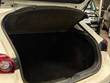 Mazda Mazda3 SKYACTIV-G SE 