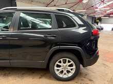 Jeep Cherokee CRD Longitude 