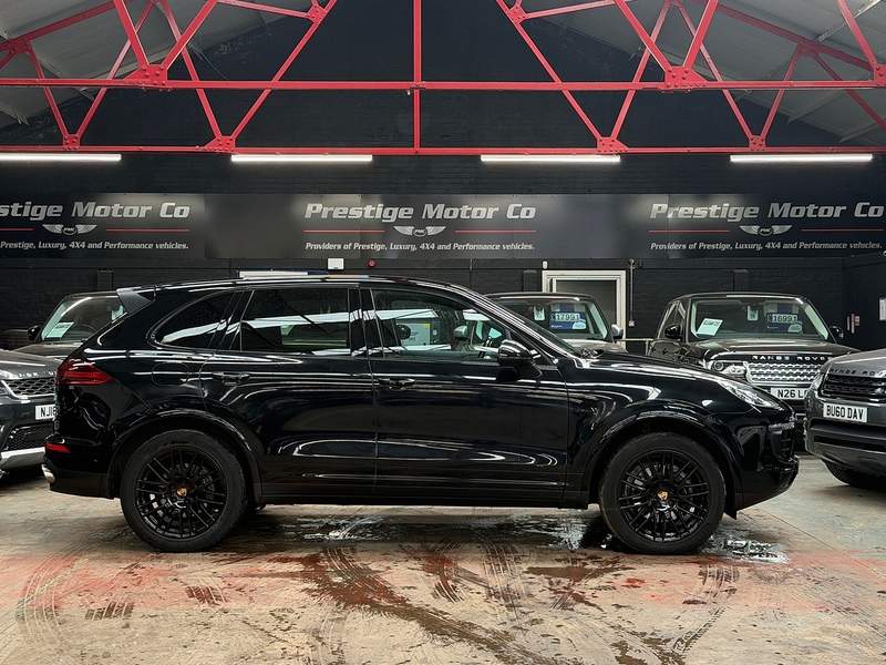 Porsche Cayenne TD V6 Platinum Edition - U940