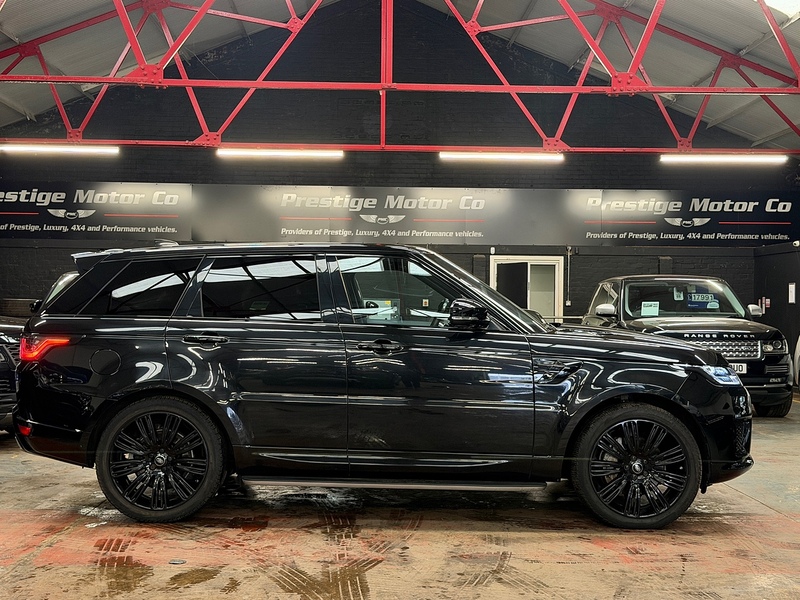 Land Rover Range Rover Sport D300 MHEV HSE Dynamic Black - U972