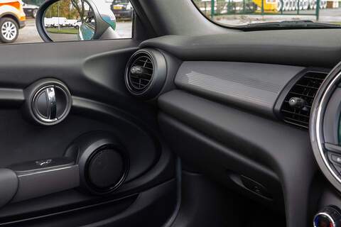 MINI Convertible Cooper - U357