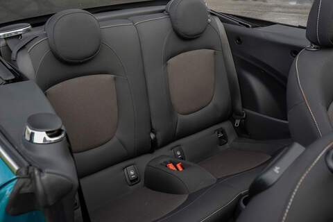 MINI Convertible Cooper - U357