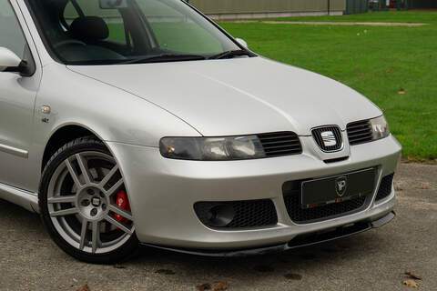 SEAT Leon Cupra R - U358