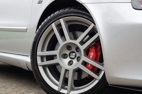 SEAT Leon Cupra R - U358