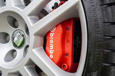 SEAT Leon Cupra R - U358