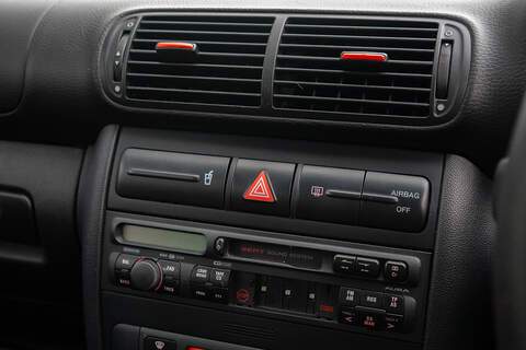 SEAT Leon Cupra R - U358