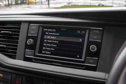 Volkswagen Transporter TDI T28 Highline - U359