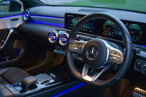 Mercedes-Benz A Class A180d AMG Line - U361