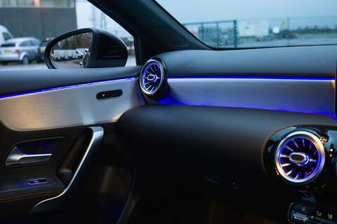 Mercedes-Benz A Class A180d AMG Line - U361