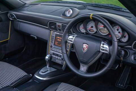 Porsche 911 997 Carrera 4S - U364
