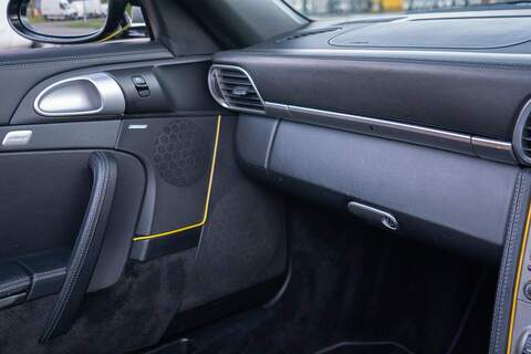 Porsche 911 997 Carrera 4S - U364