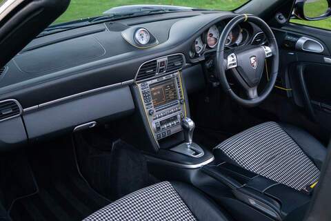 Porsche 911 997 Carrera 4S - U364