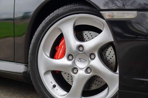 Porsche 911 996 Carrera 4S - U366