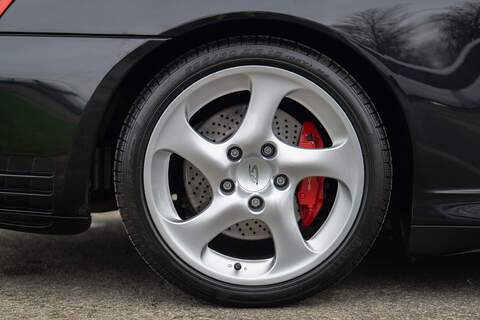 Porsche 911 996 Carrera 4S - U366