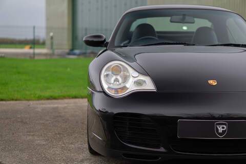 Porsche 911 996 Carrera 4S - U366
