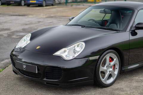 Porsche 911 996 Carrera 4S - U366