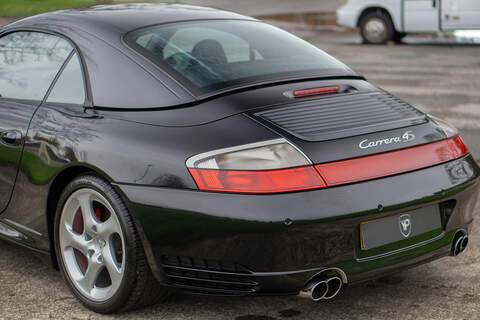 Porsche 911 996 Carrera 4S - U366