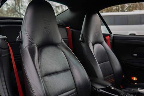 Porsche 911 996 Carrera 4S - U366