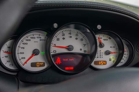 Porsche 911 996 Carrera 4S - U366