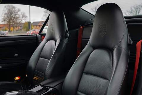 Porsche 911 996 Carrera 4S - U366