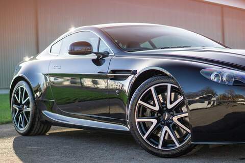 Aston Martin Vantage V8 - U369