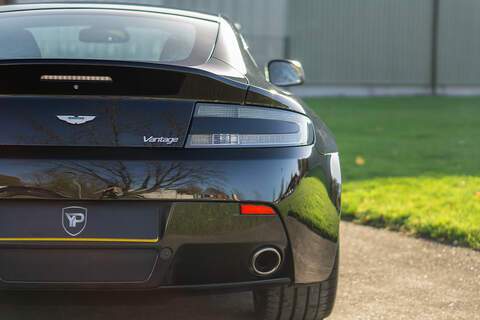 Aston Martin Vantage V8 - U369