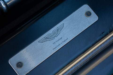 Aston Martin Vantage V8 - U369