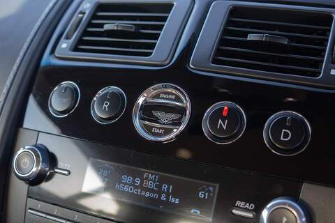 Aston Martin Vantage V8 - U369