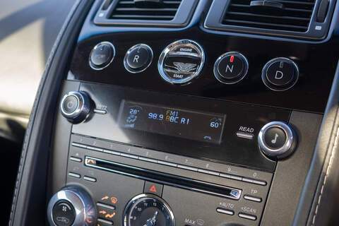 Aston Martin Vantage V8 - U369