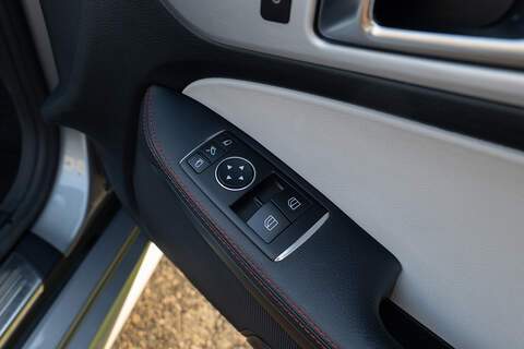 Mercedes-Benz SLK SLK200 AMG Sport - U370