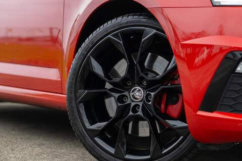 Skoda Octavia TSI vRS Challenge - U377