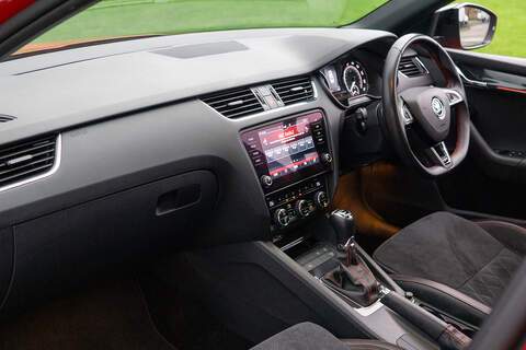Skoda Octavia TSI vRS Challenge - U377