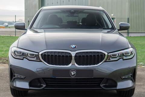 BMW 3 Series 330e Sport Pro - U382