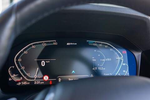 BMW 3 Series 330e Sport Pro - U382