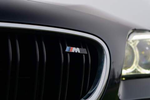 BMW M5 V8 - U383