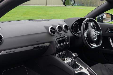 Audi TT TDI Black Edition - U386