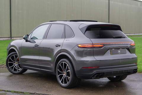 Porsche Cayenne T V6 - U389