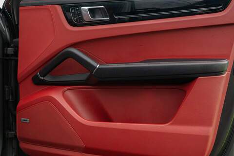 Porsche Cayenne T V6 - U389