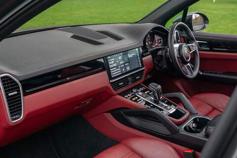 Porsche Cayenne T V6 - U389