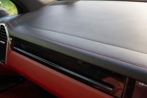 Porsche Cayenne T V6 - U389