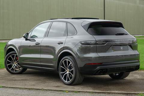 Porsche Cayenne T V6 - U389