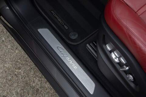 Porsche Cayenne T V6 - U389