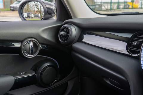 MINI Hatch Cooper Classic - U399